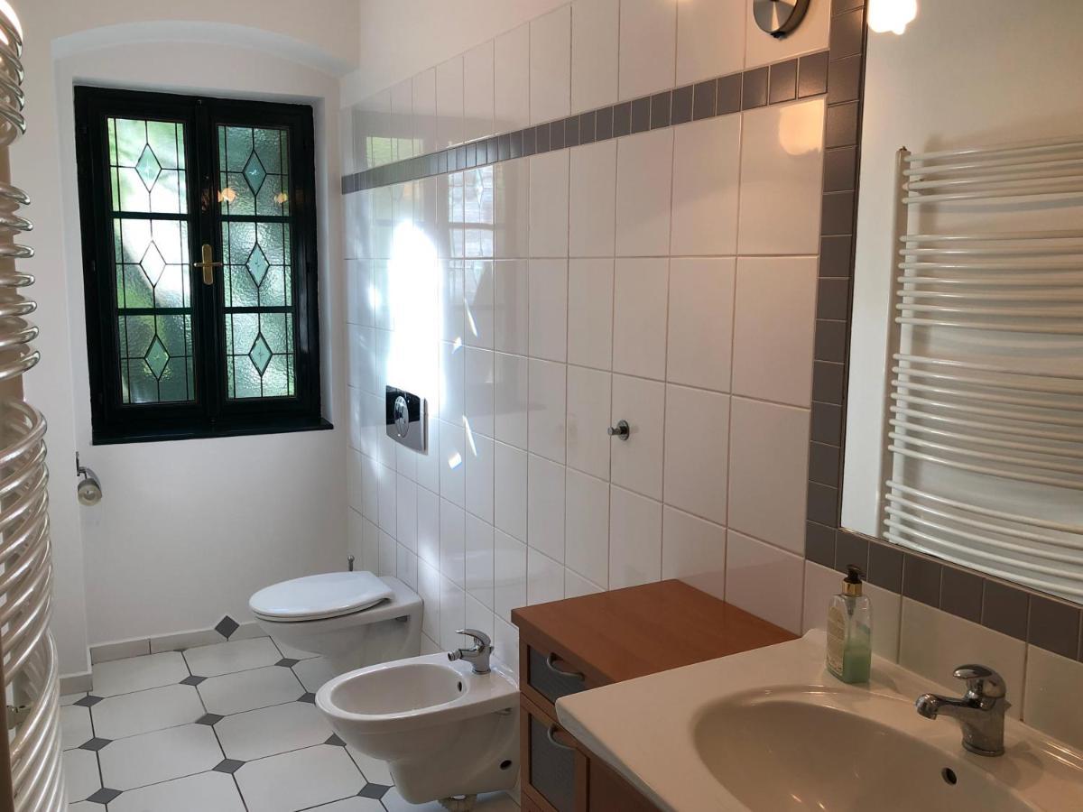 Ferienwohnung Dum V Zahrade Písek Exterior foto